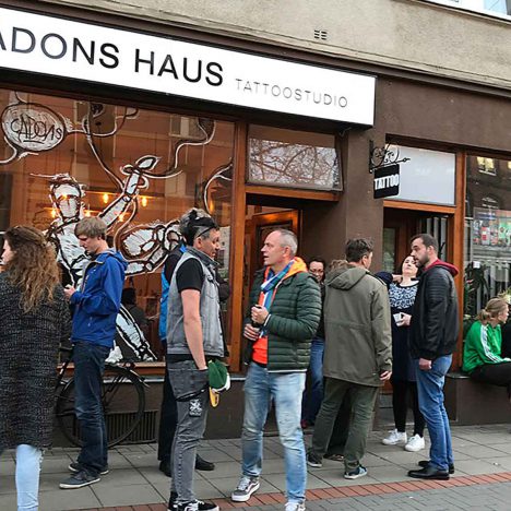 Open Words im Tattoostudio „Cadons Haus“